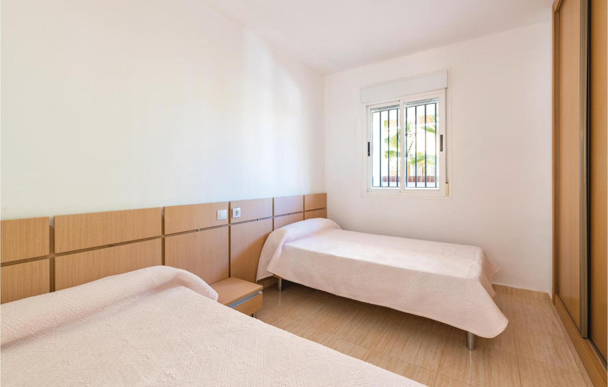 Amazing Apartment In Oropesa Del Mar With Kitchen Exterior foto